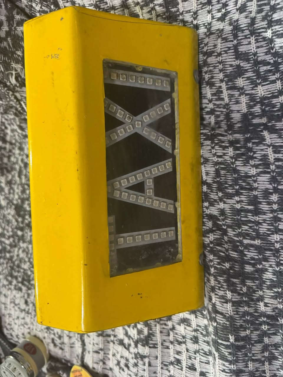 علامه تكسي يرادلهة واير تتحور وزرازير زوج والبرتقاليه بس عوزهة تحوير شلع اب ٤٠ رقمي واتساب فقط ***********  بغداد العامريه
