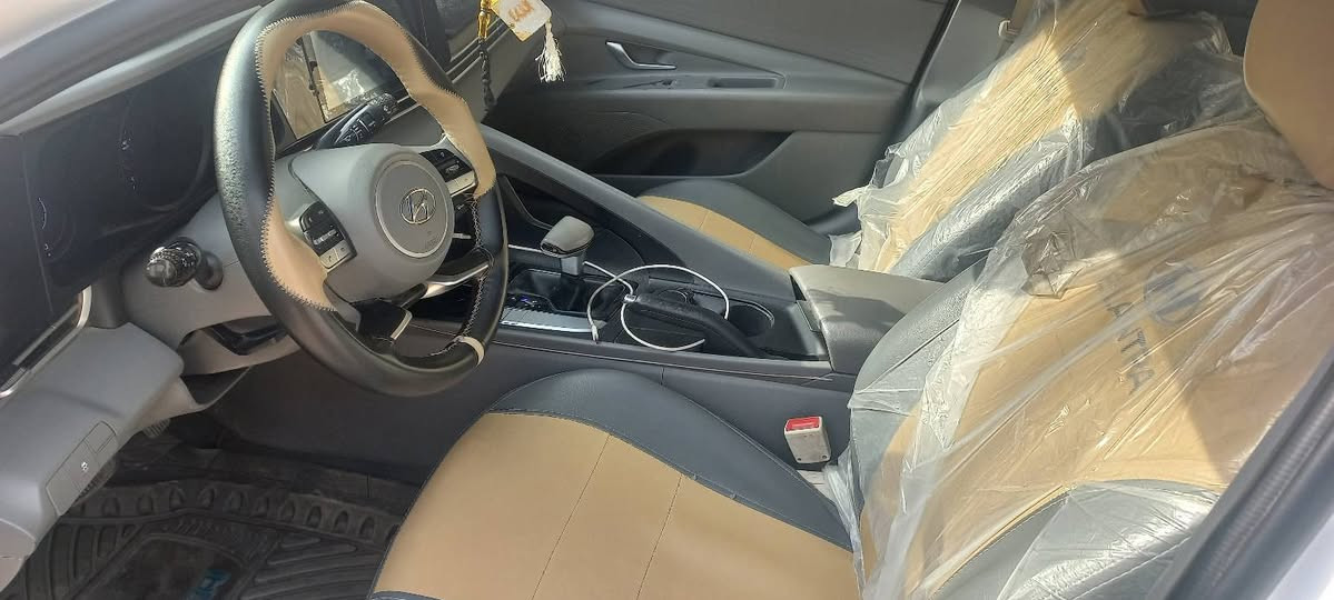 سياره النترا خليجي كوري رقم اربيل بأسمي  موديل ٢٠٢٢ وبيها ضربه خلف السائق كما موضح في الصورهه 
محرك ١٦٠٠
مانع انزلاق
٣ انظمه قياده
حساس اطارات
تحكم استيرن
السعر ١٥٣ &
*********** بي وتساب
مكاني الكاظميه
