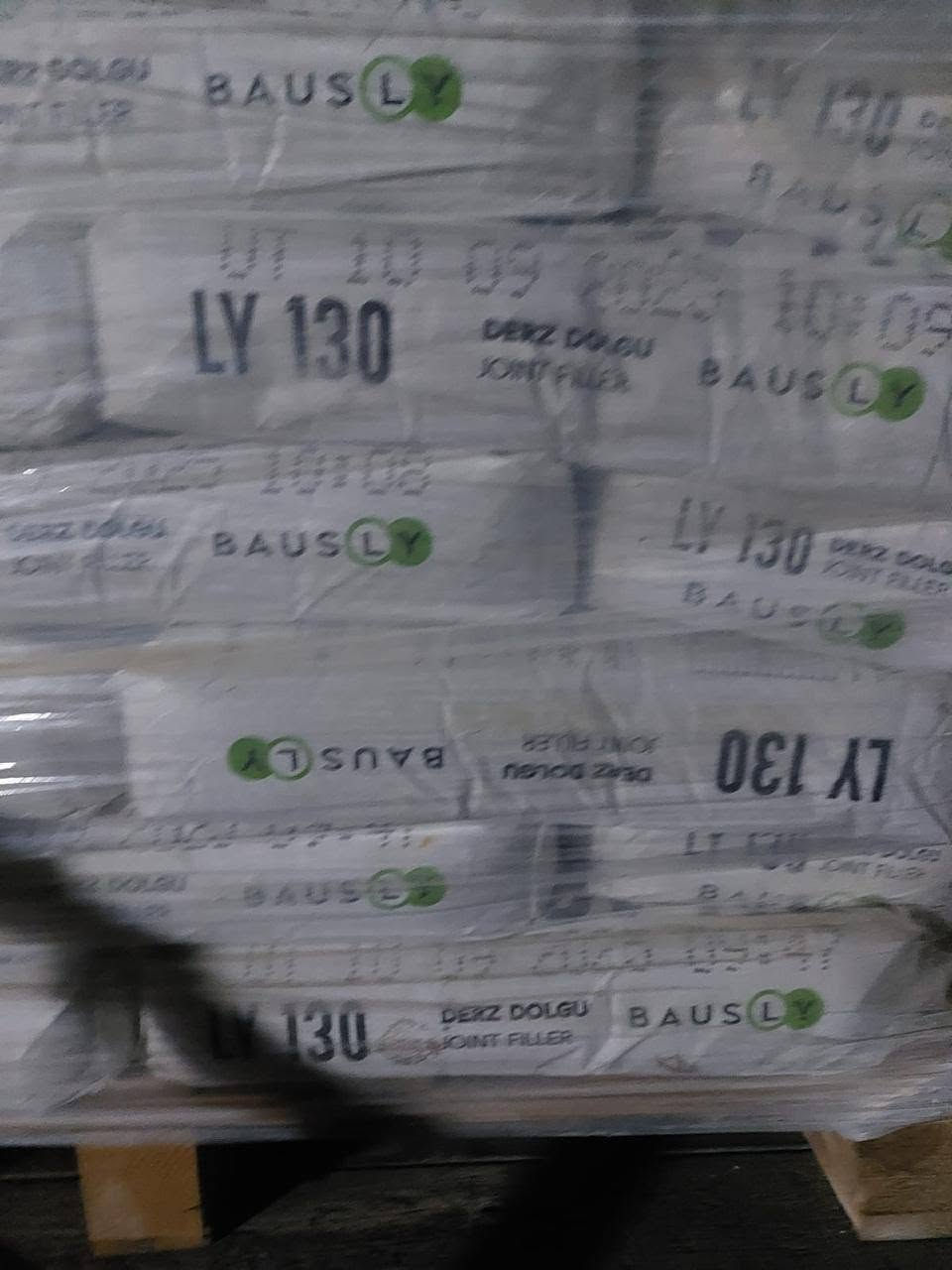 متوفر ماده بناء 90 طن الاستفسار ***********
