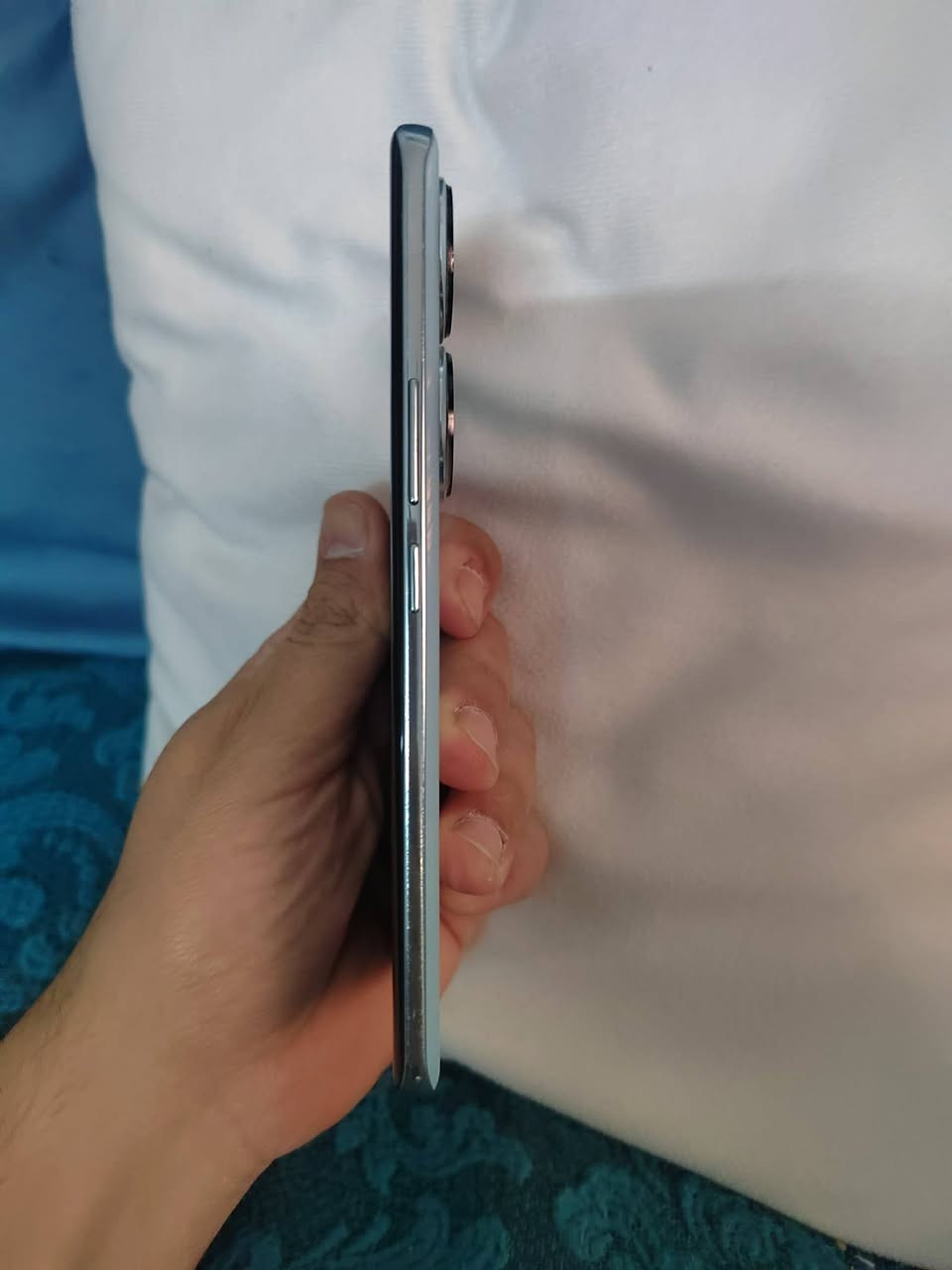 السلام عليكم honor 90
مشتري من شركة الجبال مالي لا تصليح ولا اي شي الجهاز نظيف 80٪
مواصفاته
الشاشة6.7 بوصة - 120 هرتز - AMOLED الذاكرة أو 512 جيجابايت الرام 12جيجابايت الكاميرا 200 + 12 + 2 ميجابكسل المعالجSnapdragon 7 Gen 1البطارية والشحن السريع5000 مللي أمبير - 66 واط


**إذا كنت صاحب هذا الإعلان وتريد حذفه لأي سبب، رجاءا أرسل رسالة إلى الدعم الفني**