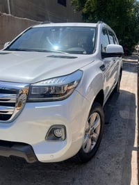 عندي هافال h9 2024 ضمان مليون كيلو ماشيه ٥٧ الف بيهه بارد بجاملغ خلفي ...