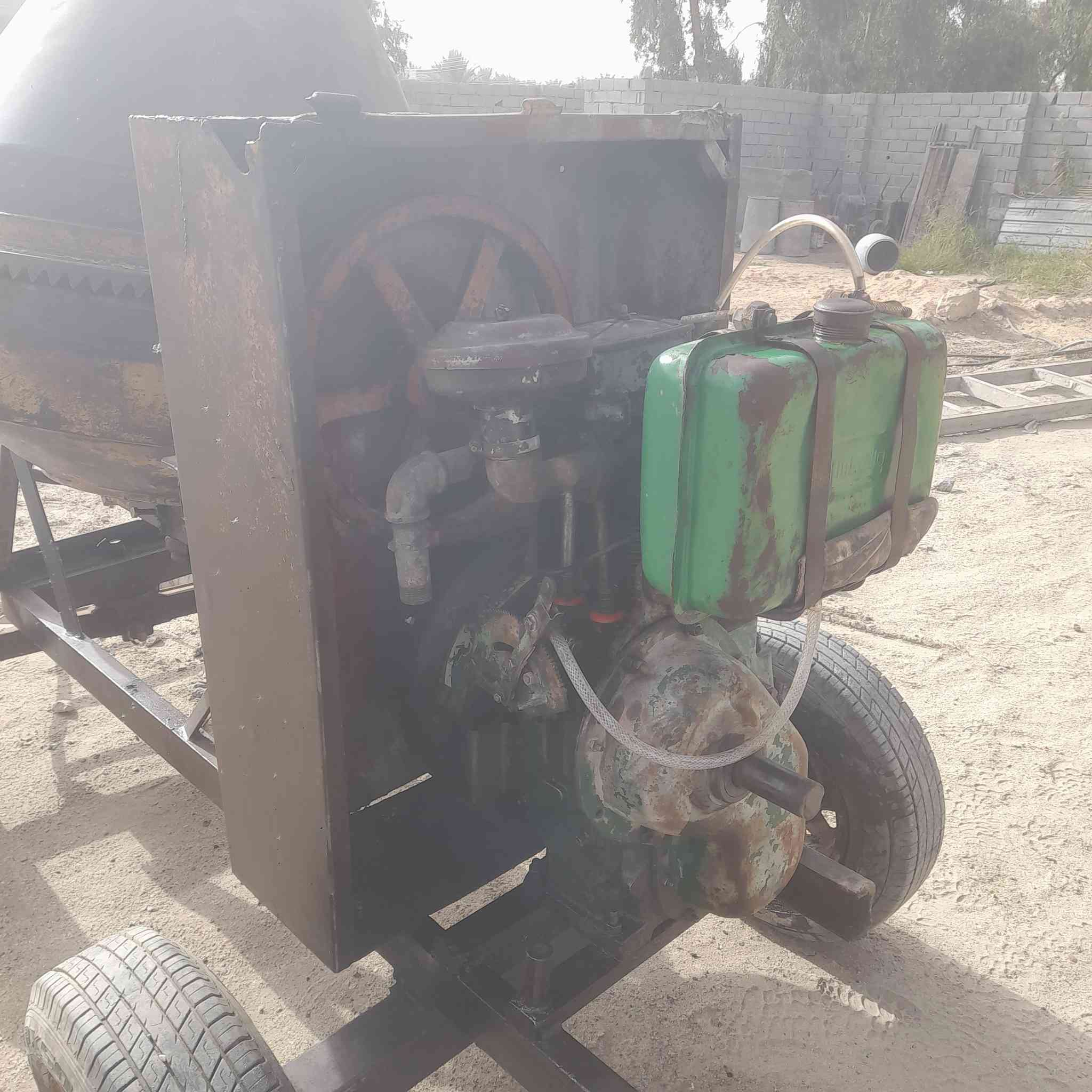 خباطا للبيع مو زنجيل قايش محورا جدر بي زروف مكاني الكرمه سعر خاص 

***********

***********
