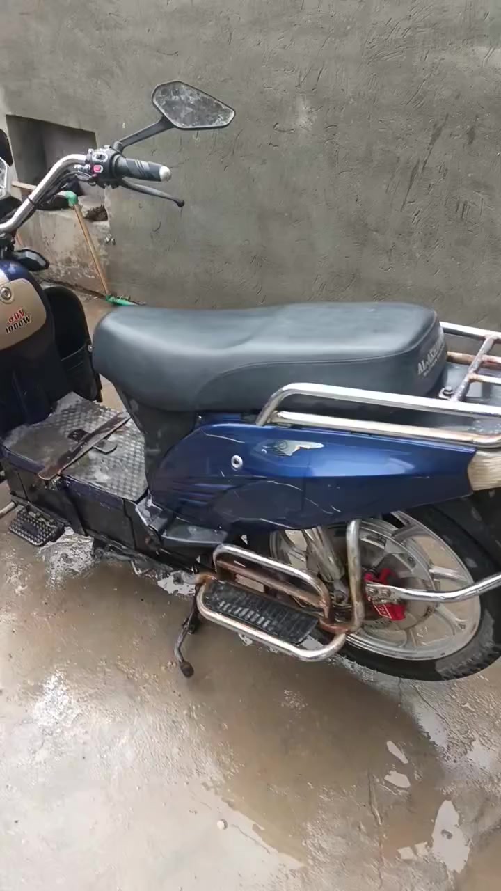 السلام عليكم دراجه هارلي بطاريات فول نضافه كدامك كهربائيات كلها شغاله بصمه تشغيل عن بعد مانع سرقه
الفلوجة حي الشهداء السعر ٣٦٠ ***********
