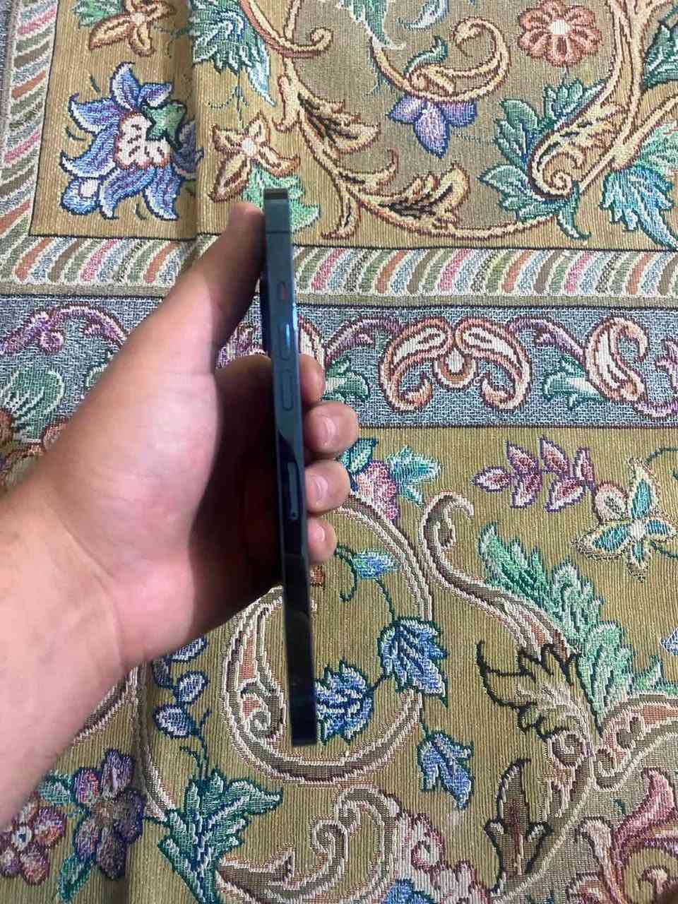 آيفون 12 برو ماكس ذاكرة 256 شاشه مبدله شرط اصليه  بطاريه 84 السعر 450 وبي مجال الرقم ***********
