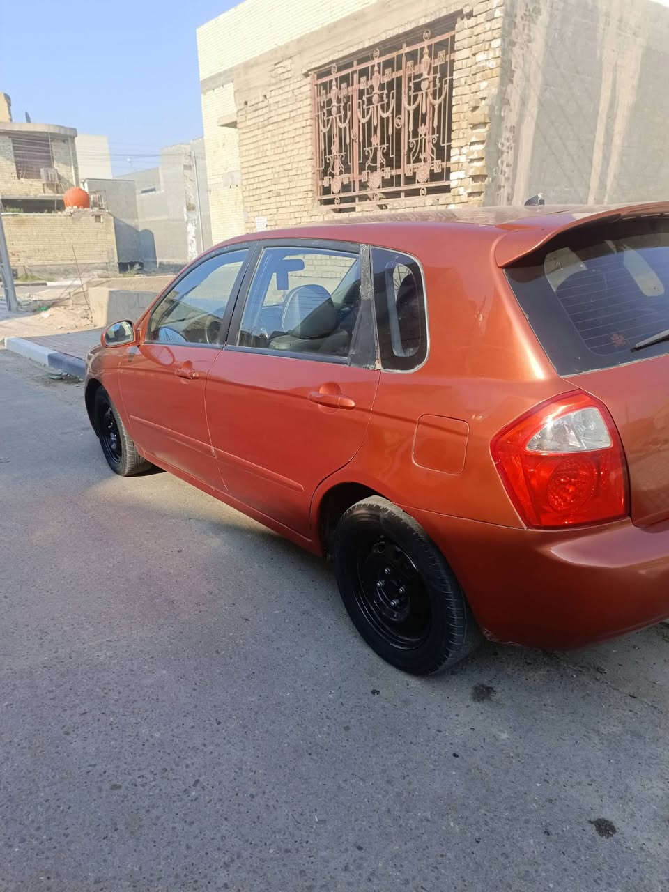 سلام عليكم سبكترا موديل 2007مصبوغه عام جماليه سعر 68وبيه مجال مكانه كربلاء ***********
