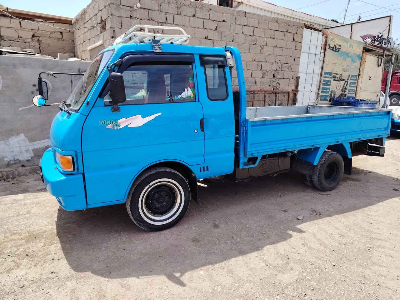 السلام عليكم، كيا بنجو حمل للبيع سعرها 70$  سيارة حاوية، للاستفسار أكثر الاتصال على الرقم ***********
