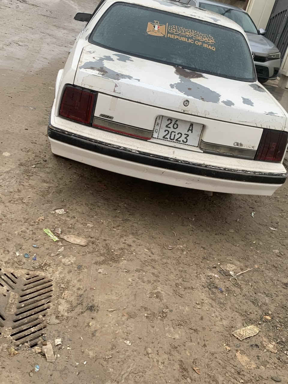 السلام عليكم اولدز 1990 بأسمي رقم مميز  تحويل ثاني يوم محتاجه مشط وصبغ بس كلههه ع البلاد سنوية لل 31 رايدهها 40  مكاني سامراء رقم الهاتف ***********
