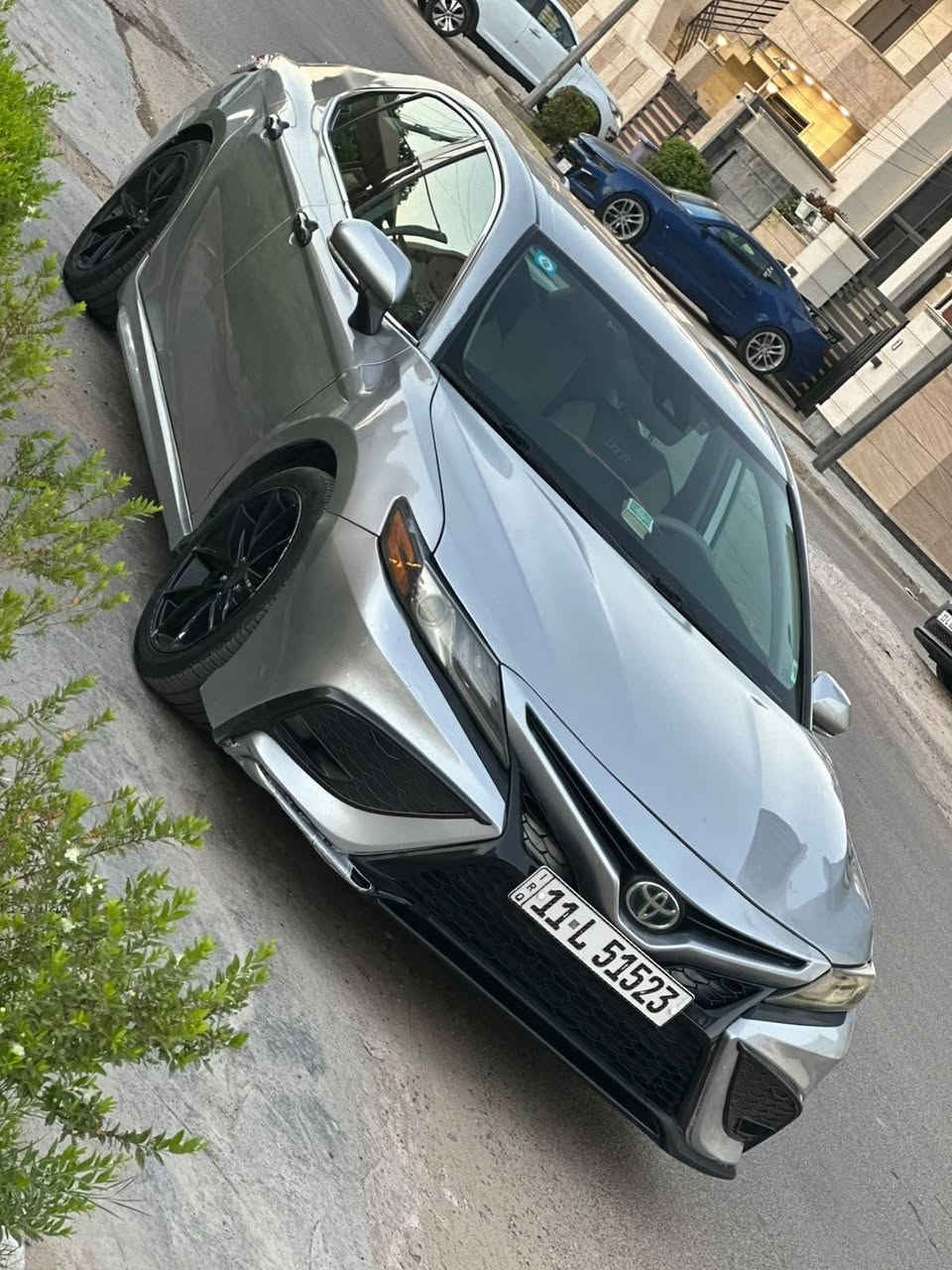 السلام عليكم... كامري ٢٠٢٢ وارد امريكي هايبرد حادثها موضح بالصور.. Xse  بدون فتحة... بصمة تبريد قطعتين... كشن السايق كهرباء بكلايت ليد.. دوسات ترحيب... ماشية ٦٩ الف... بدون اي دواخل رقم بغداد باسمي 
بحالة جيدة جدا ومتعوب عليها... وبالخير عالياخذها مكان السيارة بغداد اليرموك قرب ساحة قحطان السعر ١٥٨ ... 
الاتصال على الرقم ***********
