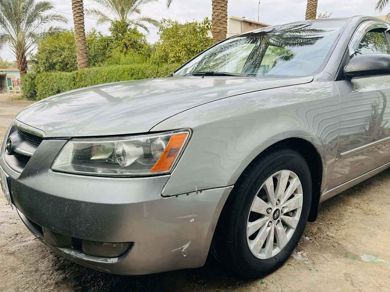 السلام عليكم سوناته مقدس  2006محرك 6سته مصبوغه حزام جماليه بدون قماره وبدون دواخل محرك بحاله جيده تبريد منضومه جيدة فقط غاز چبنة  كمبريسر هزه ولوحات جديدة السياره بسمي فتحة سقف شاشه وكامره تحكم ستيرن  السعر( 85)وبيهة مجال العنواب بغداد ابوغريب ///رقم الهاتف ***********
