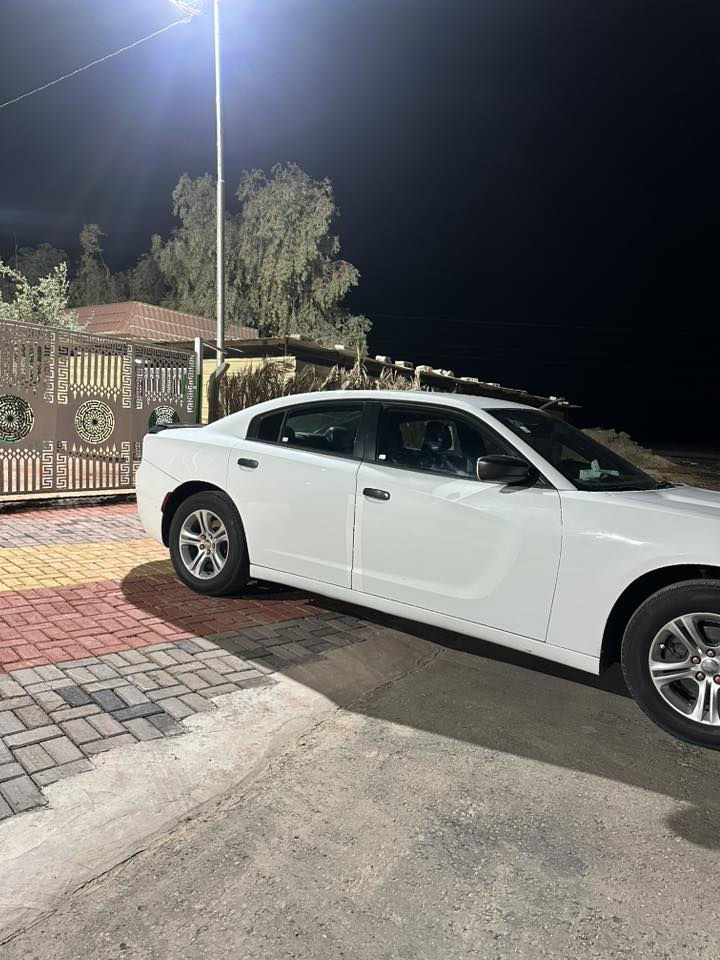 السلام عليكم جارجر للبيع مديل 15 sxt مكفوله كفاله عامه عدى البارد باب السايق نفاذ السنويه ب 2028 مكينه جديده بعدها بضمان الفحص سياره جاهزه رقمها ذي قار 
سعر 198بيها مجال بسيط 
رقم *********** 
عنوان كربلاء
