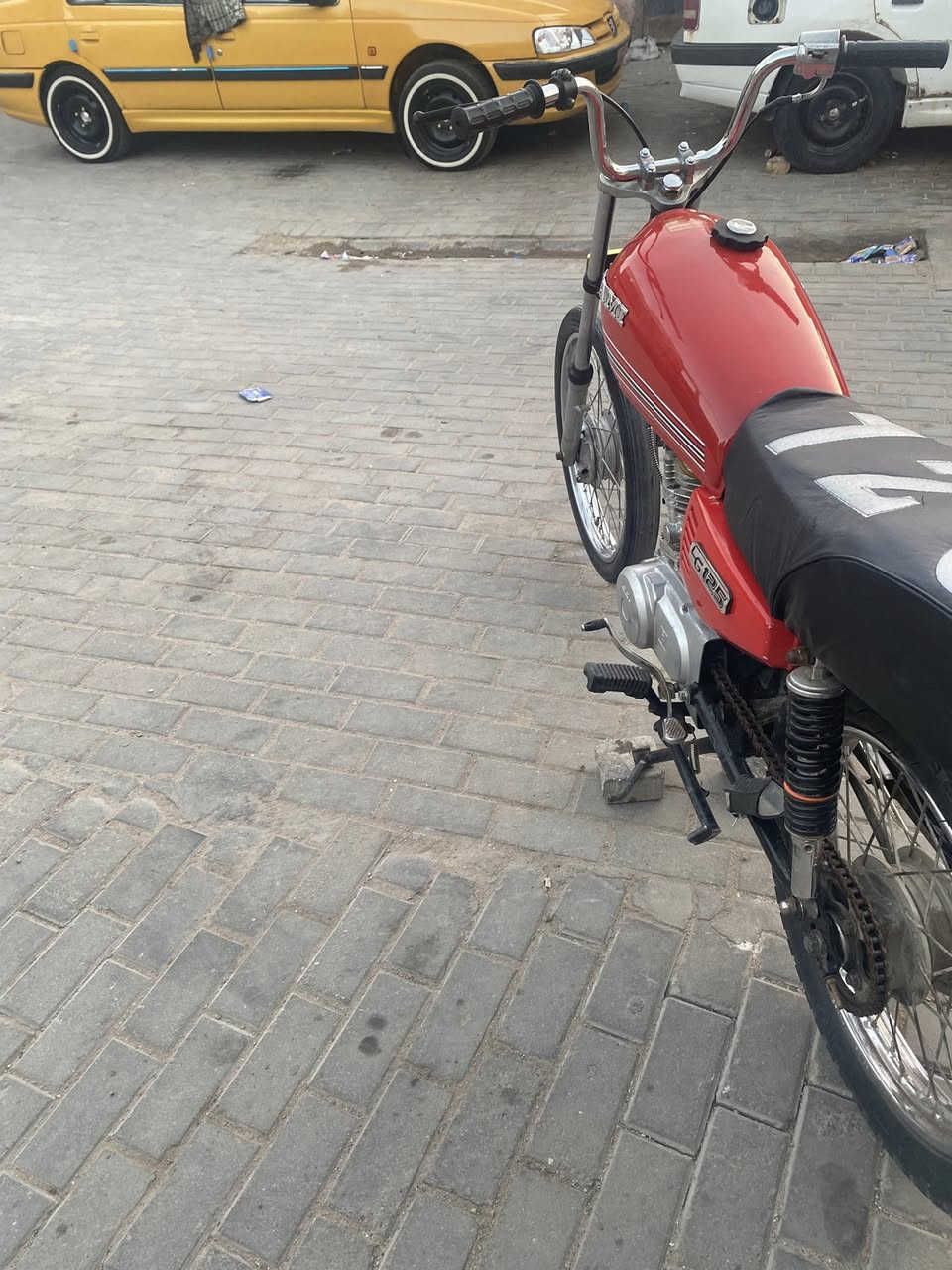 دراجه ايراني للبيع مكينه نامه اصل دراجه مفوله نهضه اومعدل مفوله ماناقصها برغي دراجه ادواات بكاني البصره رقمي ***********
