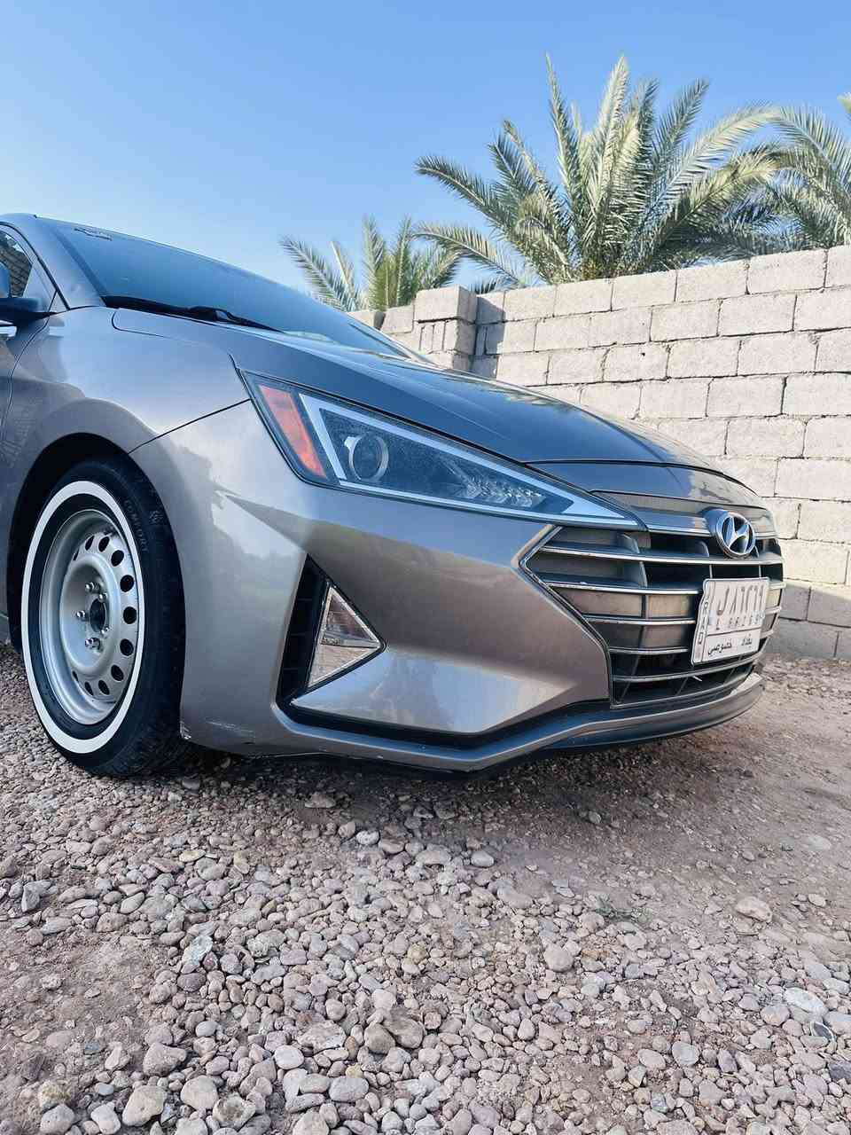 النتـره
مـوديل 2020
السيـاره ع وضـع الشـركه وحادث امريكا جاملغ وبنيد
رقـم بـغداد 
تبـريد ثـلج 
صـدر امامي جديد 
صدر خلفي جديد 
مكيـنه 2000 دوش 
تحكـمات 
رادار امامي 
رادار خلفي 
تحـكم مسـار 
3 انضـمه قياده
مكـان السيـاره بـابل المحـاويل 
***********
