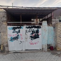 دار للبيع • ١٠٠م • حي العسكري الثالث