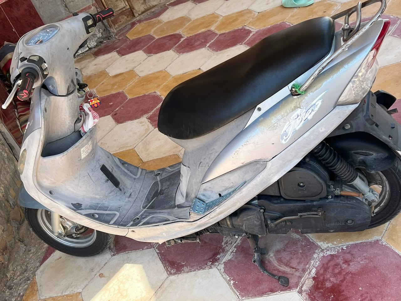 السلام عليكم دراجه ماكس منغولي شرط كهربايات كلها شغاله سلف نكره مكينه مامفتوحه وين مايعجبك افحص دراجه كفرات ختم واحد مكاني السماوه السوير ***********
