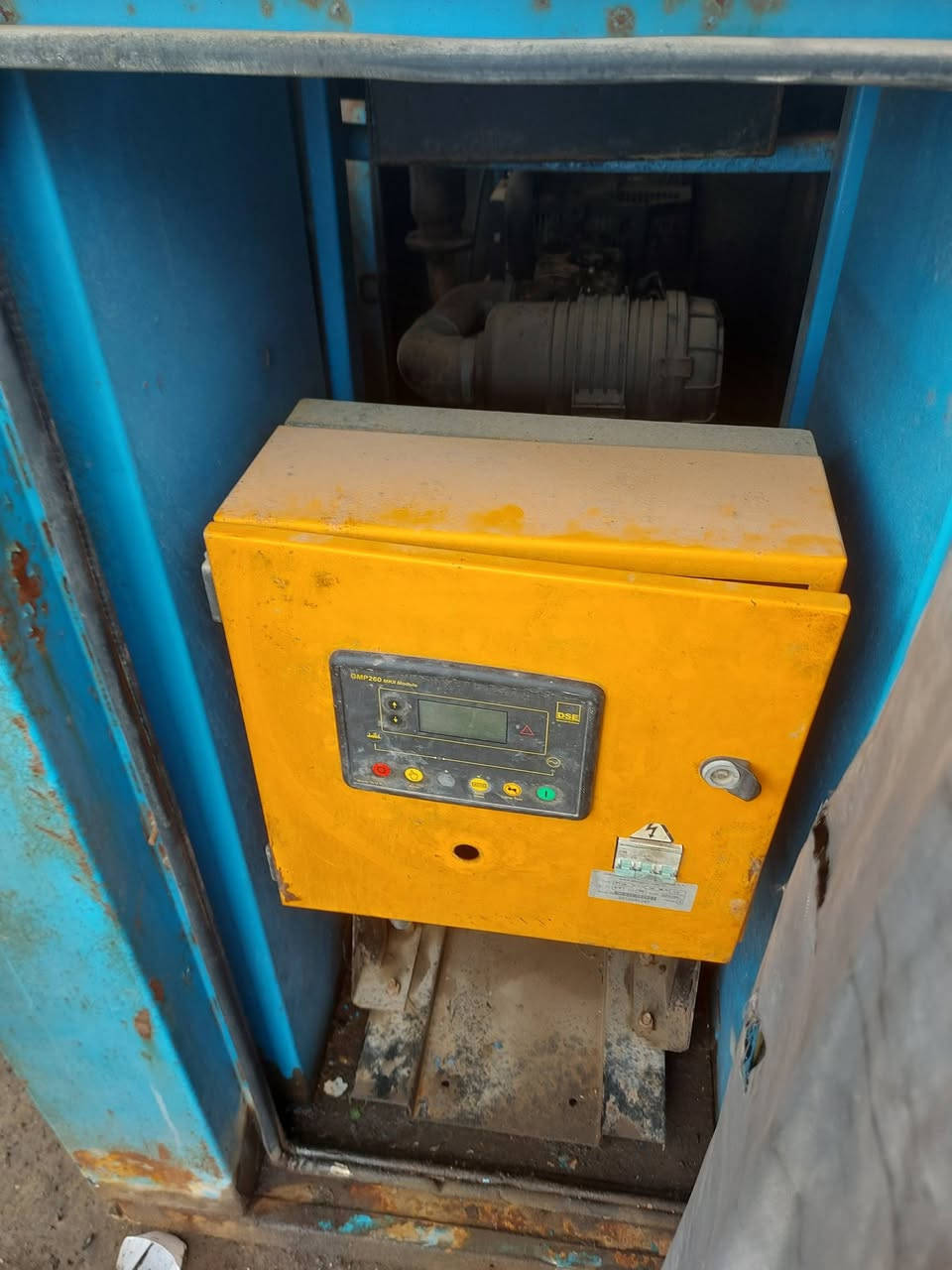 للبيع مولد بيركنز بزون محرك مفتوح
لسعر ٢٣ تصال ***********
