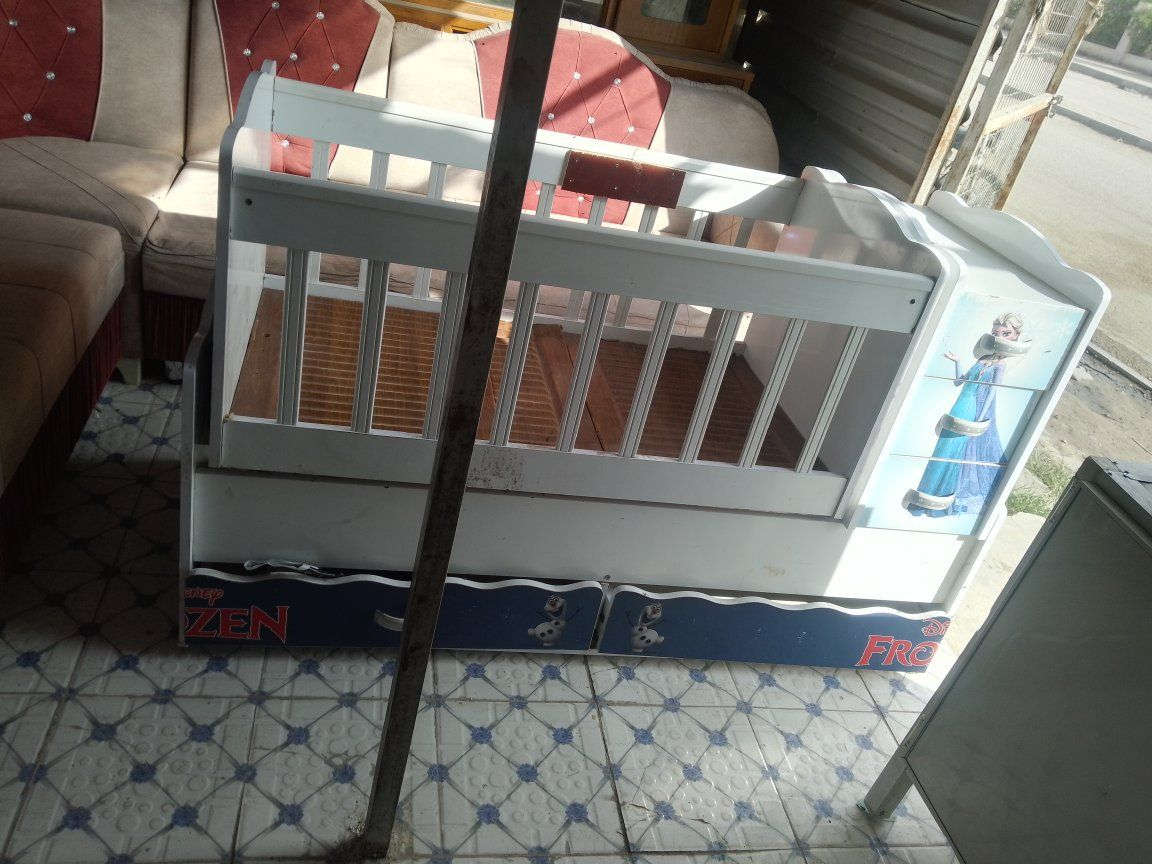 اغراض للبيع كل من وسعره مجمع حطين مقابيل المنتزه ***********
