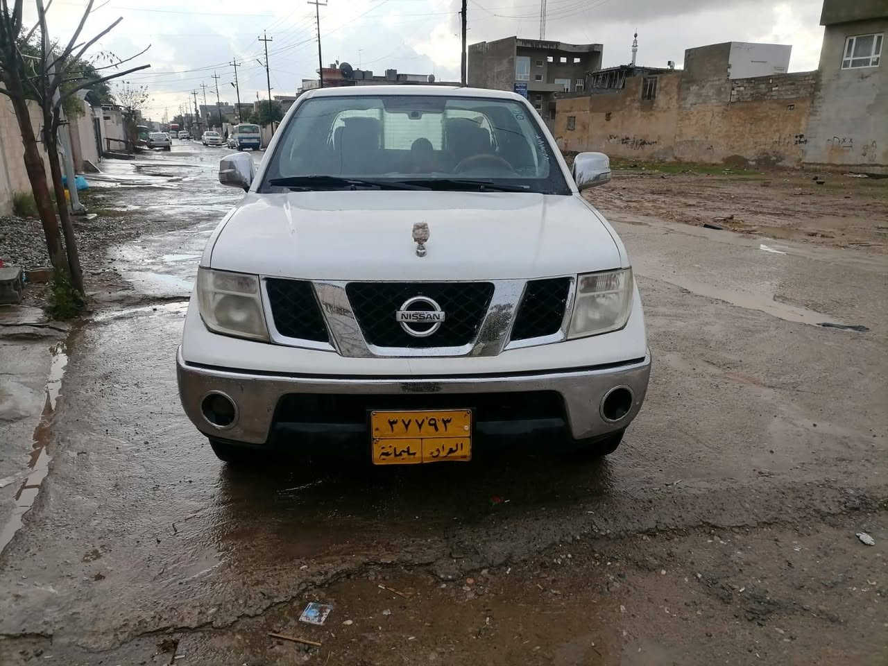 نيفارة ٢٠٠٩ قطعتين اسود  صار ٤ سنوات منتهيه سنويه شرطة تحويل رقم سليماني صبغ بلادي سعر ٨٥ وبي مجال مكانه كركوك بنجه علي ***********
