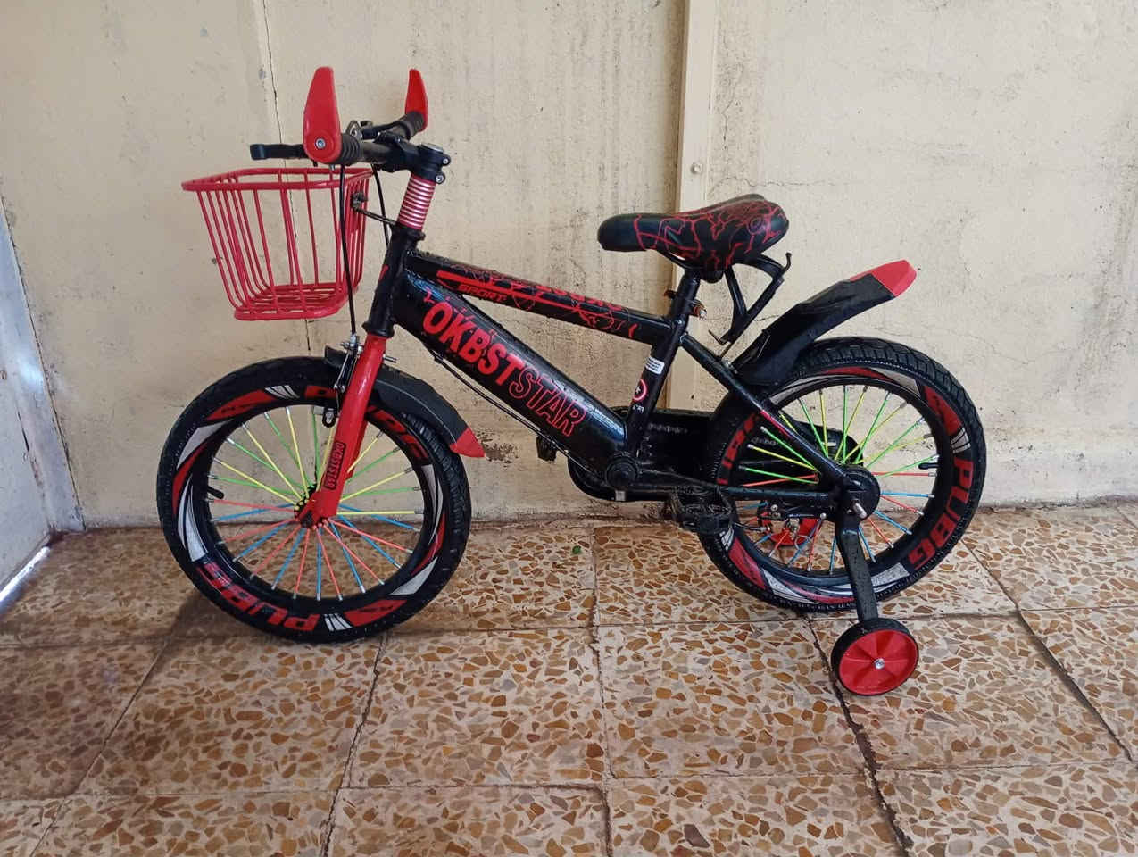 السلام عليكم 
بايسكل للبيع حجم 16 سعر 50 وبي مجال


**إذا كنت صاحب هذا الإعلان وتريد حذفه لأي سبب، رجاءا أرسل رسالة إلى الدعم الفني**