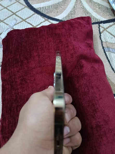 سلام عليكم 13برو ماكس  لون ذهبي جهاز جديد بمعنا لكلمه شخط واحد مابي  مامفتوح وتر بروف تك خط ذاكره 256 بطاريه 88 سعره 690 وبي مجال قليل مكان بغداد ابو غريب ***********واتساب
