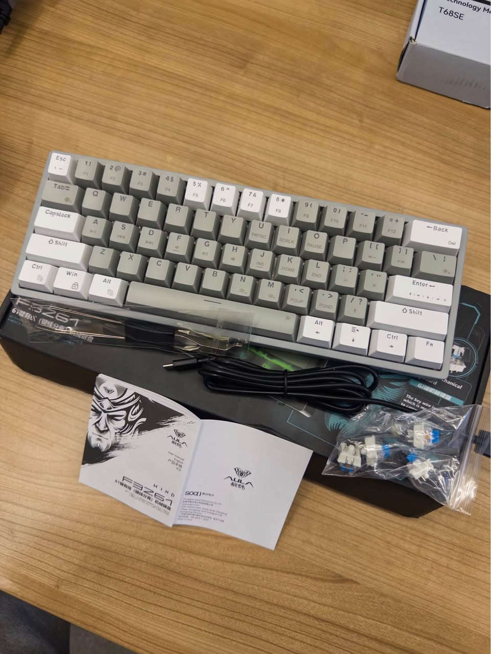 کیبۆردێکی جوان و بچووک لە جۆری aula f3261 زۆر  شازە بلو سویجیە و رانگی RGB یا أربيل, العراق


**إذا كنت صاحب هذا الإعلان وتريد حذفه لأي سبب، رجاءا أرسل رسالة إلى الدعم الفني**