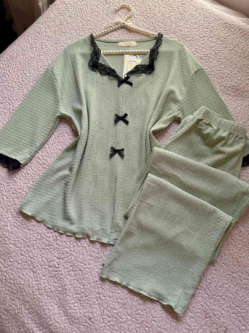 قياس ( XL - 2XL - 3XL ) 
السعر 120 الف
قماش كريشة اوربية قطن درجة اولى 
الدرزن 4 الوان استندر


**إذا كنت صاحب هذا الإعلان وتريد حذفه لأي سبب، رجاءا أرسل رسالة إلى الدعم الفني**