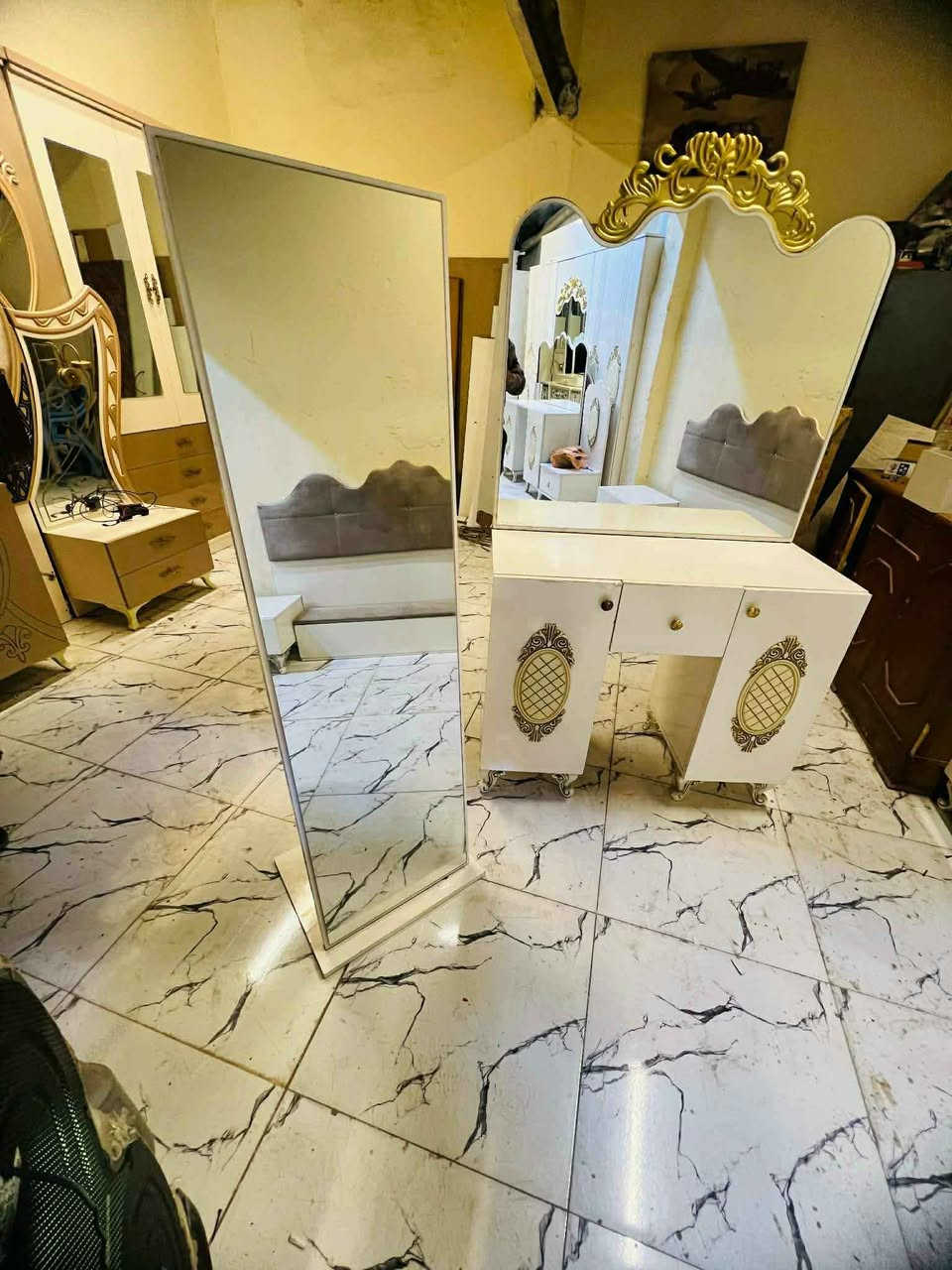 ‎غرفه نوم تركي مستخدم 8قطع‎ بغداد, العراق


**إذا كنت صاحب هذا الإعلان وتريد حذفه لأي سبب، رجاءا أرسل رسالة إلى الدعم الفني**