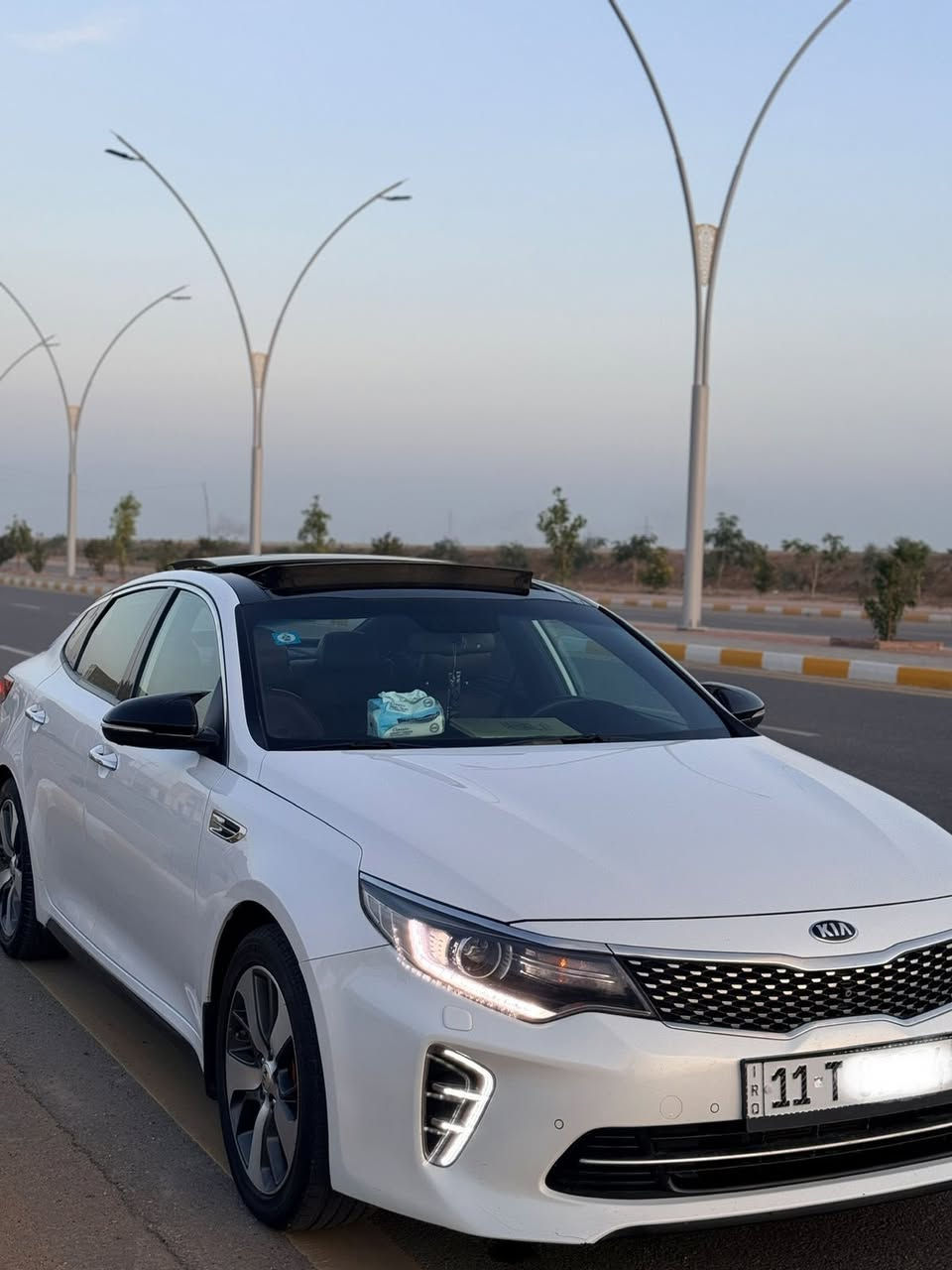 اوبتما 2016 خليجي
فئة جيتي لاين فول مواصفات 1/1
مكفولة من الصبغ والتبديل كفالة عامة 
فقط دعاميات بخ  الكشر كفاله 
.بصمة تشغيل و بصمة ابواب 
.بنوراما
.خمسة كامرات جانبيه + إماميه + خلفيه 
.كشنات جلد لون ماروني 
.داخل احمر بلاد 
.كشنات كهرباء + تبريد تدفئه كل الكشنات 
.هندبريك بصمة 
.كشن خزن ميموري 
.رادارات بلمري
.تدفئه ستيرن 
.حساسات إماميه + خلفيه 
.اريل افتيشن 
.شحن لاسلكي 
.بردات خلفيه 
.شاشه عرض بلاديه 
.فول تحكم ستيرن + شفتات 
.زنون عالي ناصي 
.تبريد بيانو 
.ثلاث انضمة قيادة 
.محرك 2400
.تخم تايرات جديده
السياره بيها مواصفات هوايه 
السياره جديده بمعنى الكلمة تجي وتشوفها 
رقم بغداد جديد باسمي دولي هزه وسنويه جدد تحويل ثاني يوم
السعر174 وبيها  مجال 
مكان رمادي
***********
