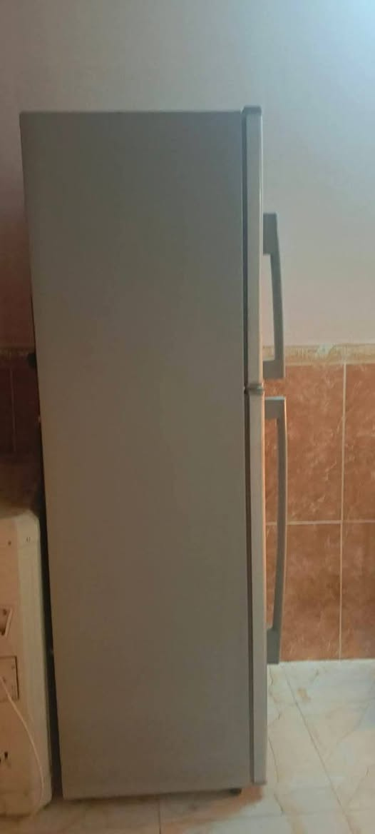 للبيع ثلاجه جديده مستخدمه شهر ماطورها محروك السعر 300 وبيها مجال


**إذا كنت صاحب هذا الإعلان وتريد حذفه لأي سبب، رجاءا أرسل رسالة إلى الدعم الفني**