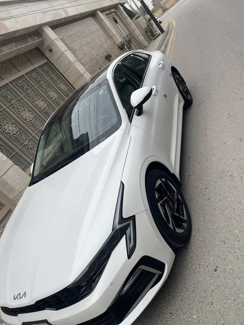 كيا K5 2024  🌿
🌿 Kia K5 2024 Hybrid 🌿
🚘 مرقم أربيل تريد وكاله أني حاضر تريد تحويل اني خادم 🚘 

📃 اليكم التفاصيل الآتية 👇🏻

🚘 خليجي 

🚘 ماشيه 37 الف 

🚘 موديل 2024

⚙️ حجم المحرك 4Cylinder 2.0L  

⚙️ مرتبط بناقل حركة أوتوماتيك

⚙️ يبلغ عزم الدوران 367 نيوتن / متر 

🐎 بقوة 195 حصان 🐎🐎

🔑 مفتاح التشغيل بصمة 

🚗 دفع ثنائي FWD 

🌥 بانوراما

‼️ اريل نفكيتر 

📍حساسات أمامية 

📍حساسات خلفية 

💡لايت زينون + LED

🚘 دخول بصمة ذكي 

🛞 حجم الاطار 215/55R17

🛞 ويل كب 17

🛞 4 دسك

✨️ اشارة في المرايا الجانبية 

✨️ المرايا قابلة للطي كهرباء 

🎈عدد AIR BAG 6

🚗 هاند بريك كهرباء 

🚗 ا ABS 

🖥 دشبول شاشة ديجيتال 

🖥 شاشة Apple Car play 

📷 كاميرا دوارة  

⭕️ مقود جلد حياكة  

🛣 مثبت السرعة Cruise 

🎶 المودات والاوامر الصوتية 

🎶 ا Bluetooth / T YPCE

🔋شاحن هاتف Wireless 

⚡️مخرج منفذ الطاقة 

🔍فحص نظام السيارة 

💺تتسع المقصورة ل 5 ركاب

💺المقاعد جلد

💺تدفئة المقاعد الأمامية

💺حركة المقاعد الأمامية كهرباء 

💺ذاكرة وضعيات كرسي السائق

👶 الايزو فكس ISOFIX 

❄️ تبريد شاشة لمس مناخين منفصلين 

❄️ قطعتين تبريد 

🚘 أوضاع القيادة Drive Mode 

🚘 أوتو هولد Auto Hold 

⛷️ نظام مانع الانزلاق 

🚘 تطعيم الدواخل ألمنيوم 

📐 أبعاد ومقاسات السيارة📐

📏 الطول   493 cm     

📏 العرض  189 cm

📏 الارتفاع  145  cm

الاتصال ارقام التأليه 

***********

***********

‭0787 877 8077‬
