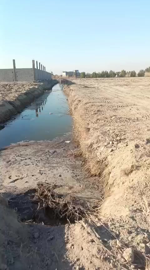 السلام عليكم دوانم لبيع سعر الدونم28 وبي مجل كرمت علي صفحت الخيط يبعد عن السدا  العاليه 200 متر 
***********
