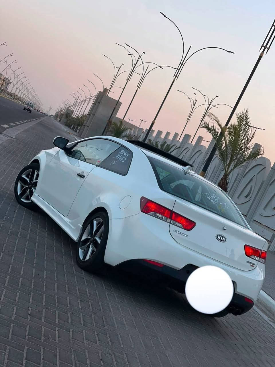 سلام عليكم
فورتي موديل 2014 

أدوات أدوات كصه جنطه 

بانزين اصل 

دخول جديد صالها 3 أيام 

فول السياره 

بصمه 

قياده اليه 

ترحيب مري 

مرايات شفط 

فتحه سقف 

شاشه بلاد 

منضومة زنون 

رادار 

تحكم ستيرن 

كشنات جلد 

تتفه تبريد كشنات 

دواخل لون مميز قرميدي 

مكينه جديده 

كير جديد 

حداده جديده 

تبريد ثلج 🧊 

كهربائيات كلها شغاله 

تخم تاير ويل جديد 

بجم العريض 

السياره احله من الصور 

ارقام وسنويه ع رقم الشاصي 

المكان البصره ***********
