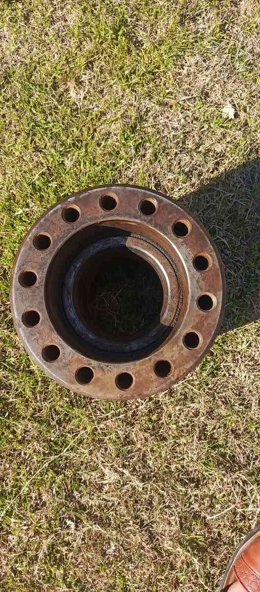 للبيع مال اتيكو 8 برغي مال كصة ***********
