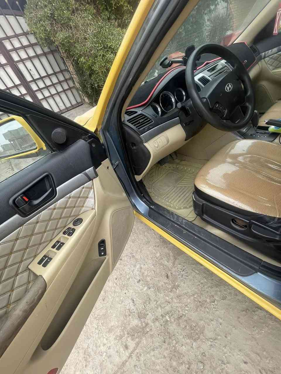 السلام عليكم سوناتا تكسي رقم ديالى انكليزي مكانه حله المسيب للبيع سعره 85 وبيه مجال للاستفسار الاتصال ع الرقم ***********
