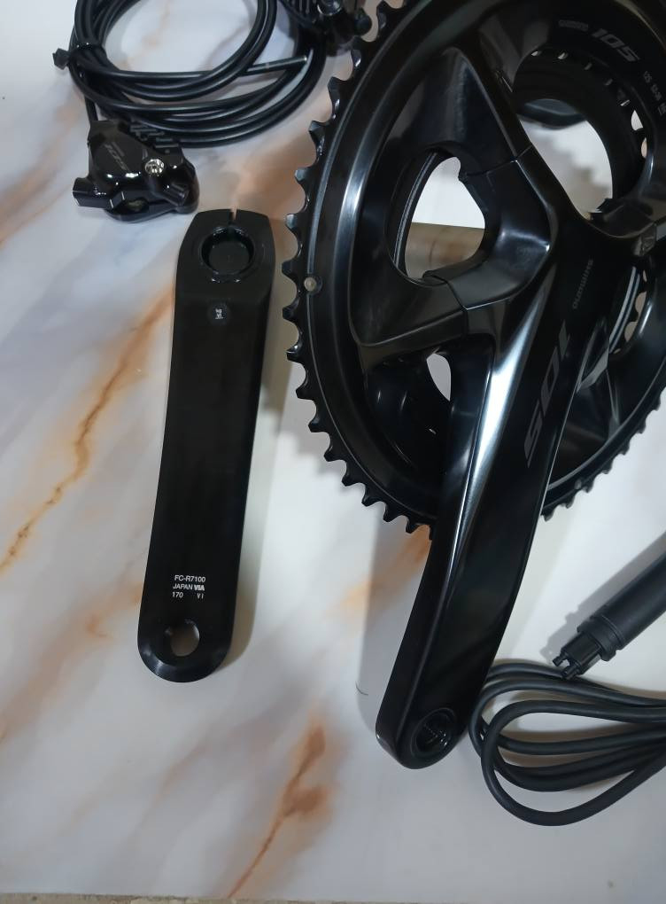 السلام عليكم كباتن متوفر سيت كروب شيمانو ماركة/105/7170/
كهربائي دسك هيدروليك جديد غير مستخدم 
السعر المطلوب /750$/
العنوان البصره الجمهورية شارع المكاتب 
***********
***********
تحياتي للجميع أخوكم محمد المنصوري
