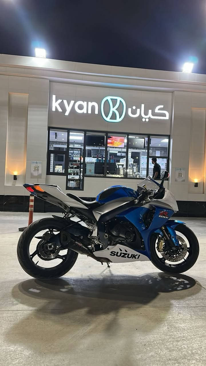 جكسر 1000ssRR
كفاله كير ومكينه 
دراجه نضيفه 90 بل ميه 
مبرمجه 3 مودات 
بدون رقم 
6كير 
لون اصل 
أمريكي حادث بجم 
السعر 60$
واتساب فقط ***********

