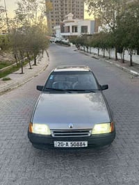 كاديت ١٩٩٣ • محرك ١٦٠٠ • رقم ديالى