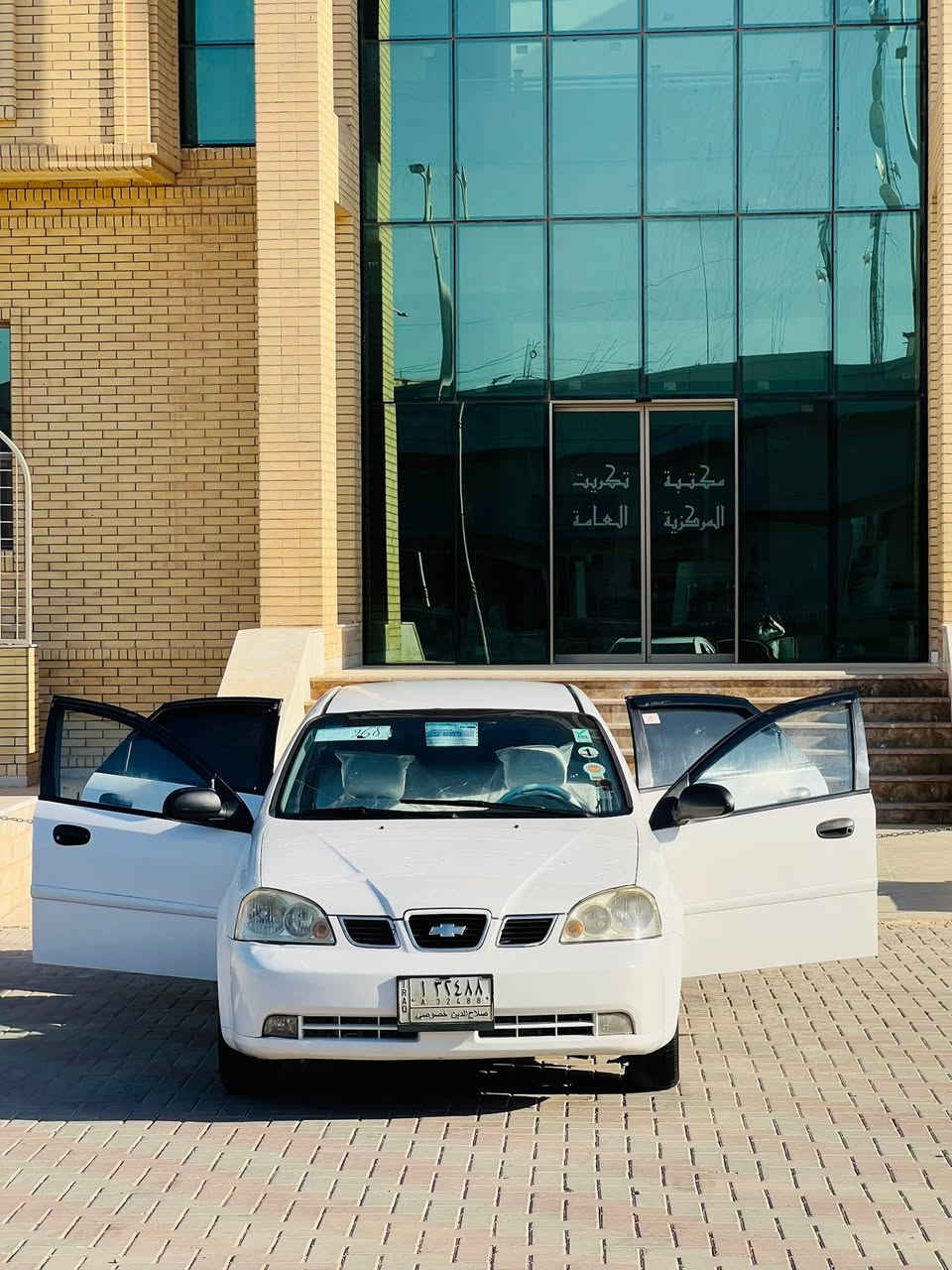 السلام عليكم 
للبيع ابترا 2004 
تبريد ثلج 
كير ومحرك بالشرط
تخم تاير جديد 
صدر امام خلفي كله جديد 
صبغ اربع قطع بدون قطر داخل 
رقم صلاح الدين
سنويه الل2030 .
  شرط التحويل والغرامات 
رقم الفاتف*********** خابر وادلل
