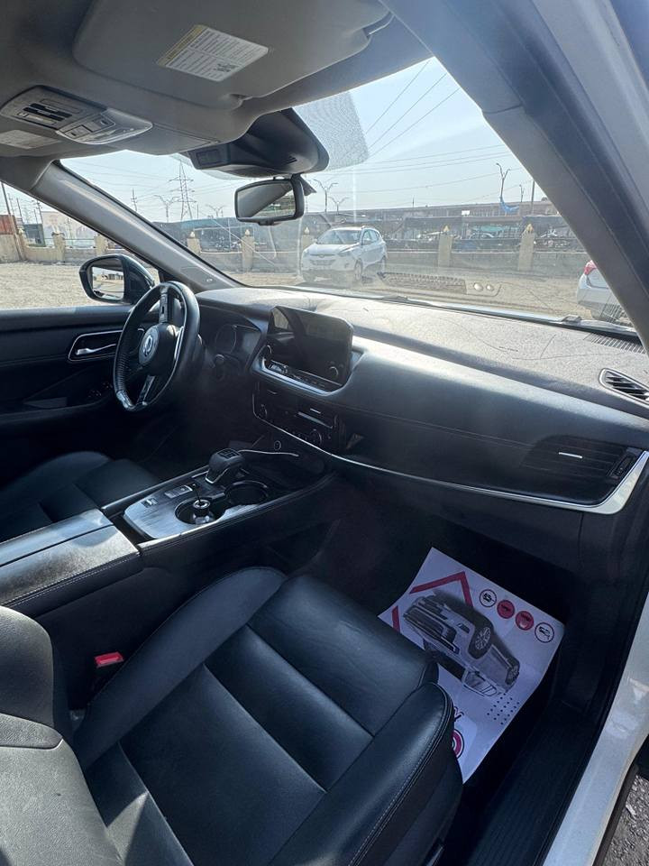 � نيسان روج 2021 SL تو كلر (أبيض + أسود)
ماشيه 78 ألف كم 🔥
شرط المحرك والكير والصدر ✅
رقم بغداد مشروع وطني باسمي السنوية
شرط التحويل والغرامات 💯

الضرر: بنيد مبدل تجاري + جاملغ أيسر تعديل بارد
السحب أمامي (مو فورويل)

✨ مواصفاتها:

 • كشنات جلد كهربائية بخزن وضعية السائق
 • رادارات أمامية + خلفية + نقطة عمياء
 • قيادة ذاتية كاملة
 • 5 كاميرات 360°
 • نظام صوت BOSS (6 سماعات)
 • أوتو هولد + مثبت سرعة
 • تدفئة وتبريد مقاعد
 • جنطة كهربائية + سقف بانوراما
 • شاشة بلادية + حساسات كاملة
 • تايرات جديدة ولوك
 • فول ادامة مناقصها اي شي 

📍 الموقع كركوك 
💰 السعر 200  ورقة لت كلي هيج سعر لان الفرق بين SL و SV هواية وبيه مجال
اخي اقرا منشور كامل خابرني تذلل
استفسار هاي رقمي *********** مكان كركوك كركوك, العراق
