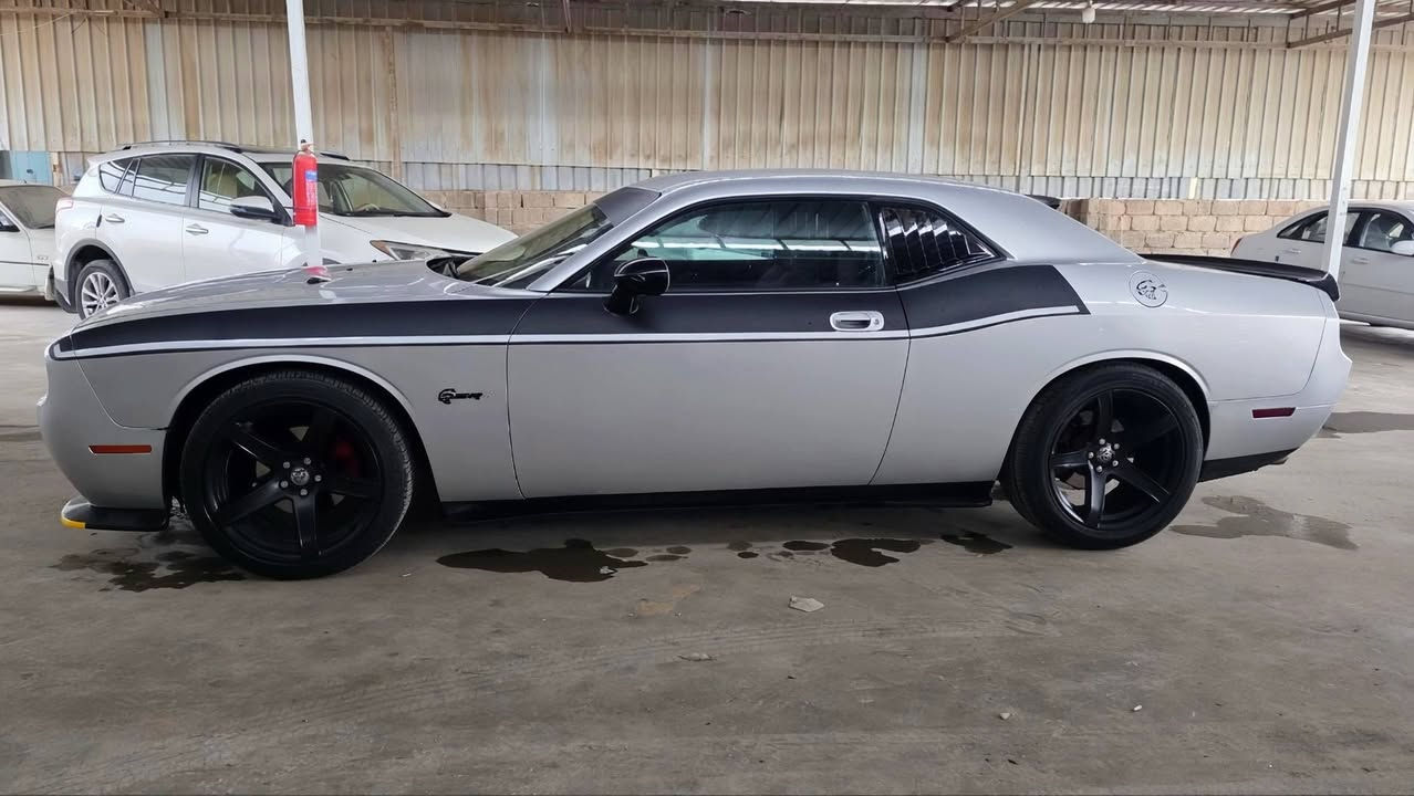 سلام عليكم سيارة دوج جالنجر SXT  موديل 2010 كلين تايتل بدون صبغ بدون تعديل ماشيه 140_مكينه مامفتوح رقم وسنوية وهزا جديد سستم كزوز ويل نجمة مراوسه حسب القناعة
عنوان طريق اربيل موصل ناحية برطلة
للاستفسار ***********/***********
السعر 118$$  وبي مجال
