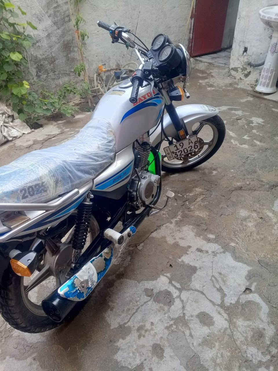 (مكلف بنشر ) دايون عضم رقم وسنويه نكليزي بسمي شرط تحويل ال يشتريه يحوله بسمه سعر 900 بيه مجال قليل
*********** كربلاء شارع لمدرسي قرب لحولي
