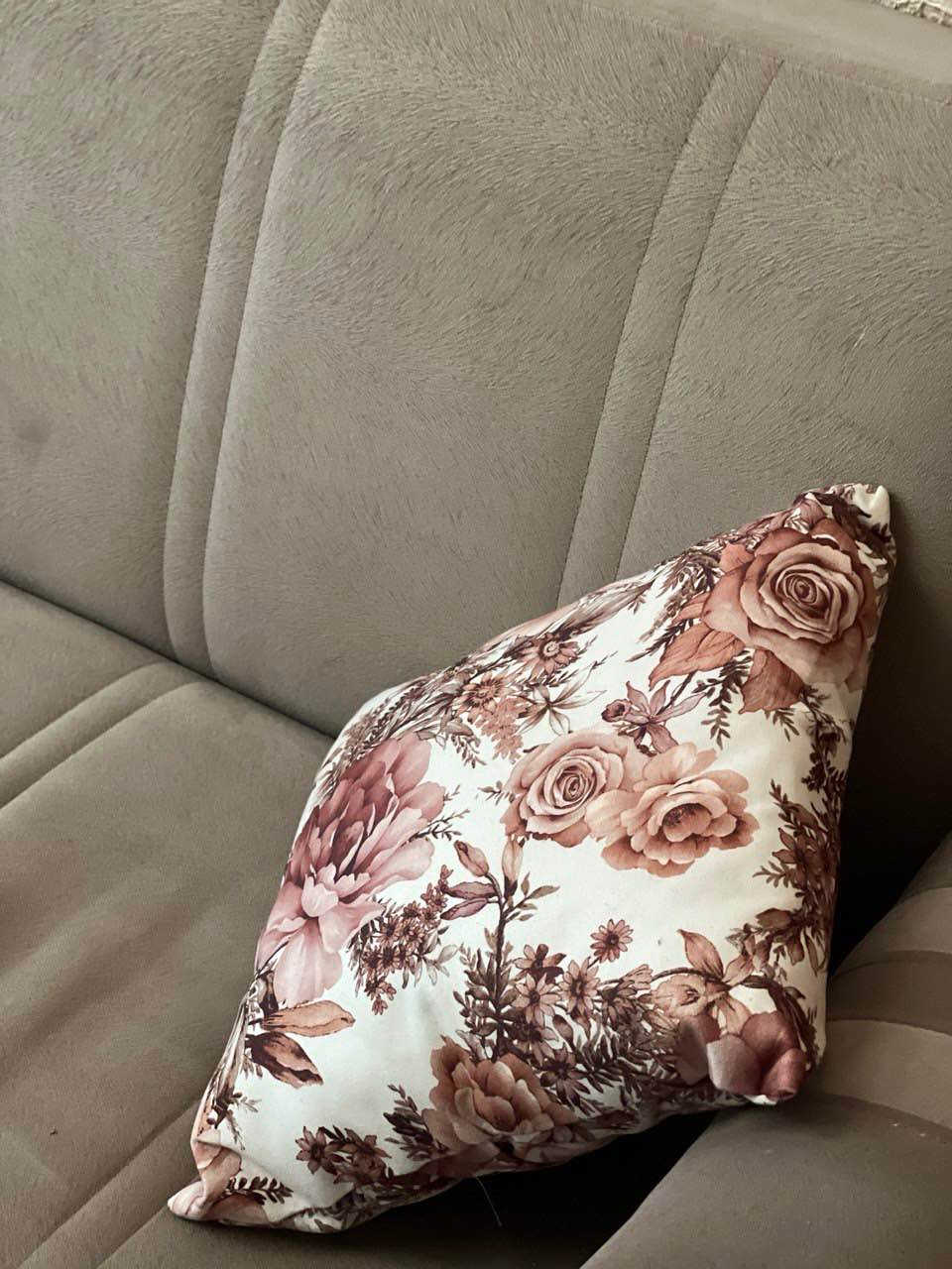 تخم 12 نفرات للبيع في كربلاء
يحتوي على مخزن 
مع وسائد 
للبيع بسعر مناسب
مكاني كربلاء
للاتصال *********** كربلاء, العراق
