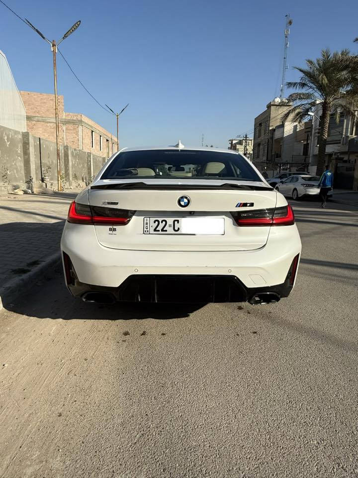 للبيع... 225 ورقة قفل

BMW 330 i  وارد أمريكي

الموديل: 2021

محرك: 2000 Twin Power Turbo

المواصفات:

- فتحة سقف

- داخل اوف وايت 

- تبريد أمامي خلفي 

- گير أوتوماتيك من 8 سرعات (Steptronic)

- إطارات حجم 18 تخم تاير جديد

- ماوس تحكم مودات وايفيكت 

- شاشة ديجيتال متغيرة الألوان

- الكشنات الأمامية تحكم كهرباء مع خزن ميموري 

- كاميرا خلفية

- أريل نڤكيشن

- رادارات جانبية

- إضاءة ترحيب

-حساس أمامي وخلفي  

- صور الحادث على الخاص مع سونار جديد

للاتصال ***********
