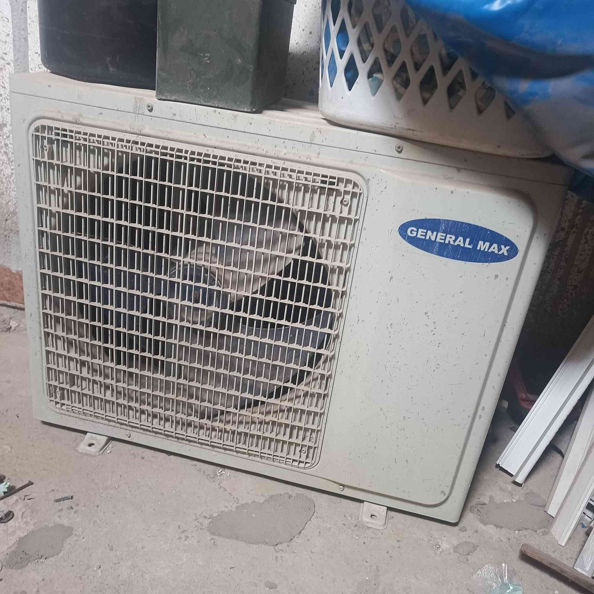 سبلت 2طن 
نوعيه جنرال ماكس
مستعمل قليل شغال وبشرط 
سعره 260 الف


**إذا كنت صاحب هذا الإعلان وتريد حذفه لأي سبب، رجاءا أرسل رسالة إلى الدعم الفني**