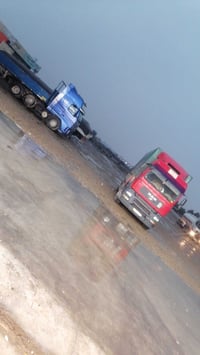 محاسبين ٤ • عمال صالة ٧ • الجسر الجنوبي