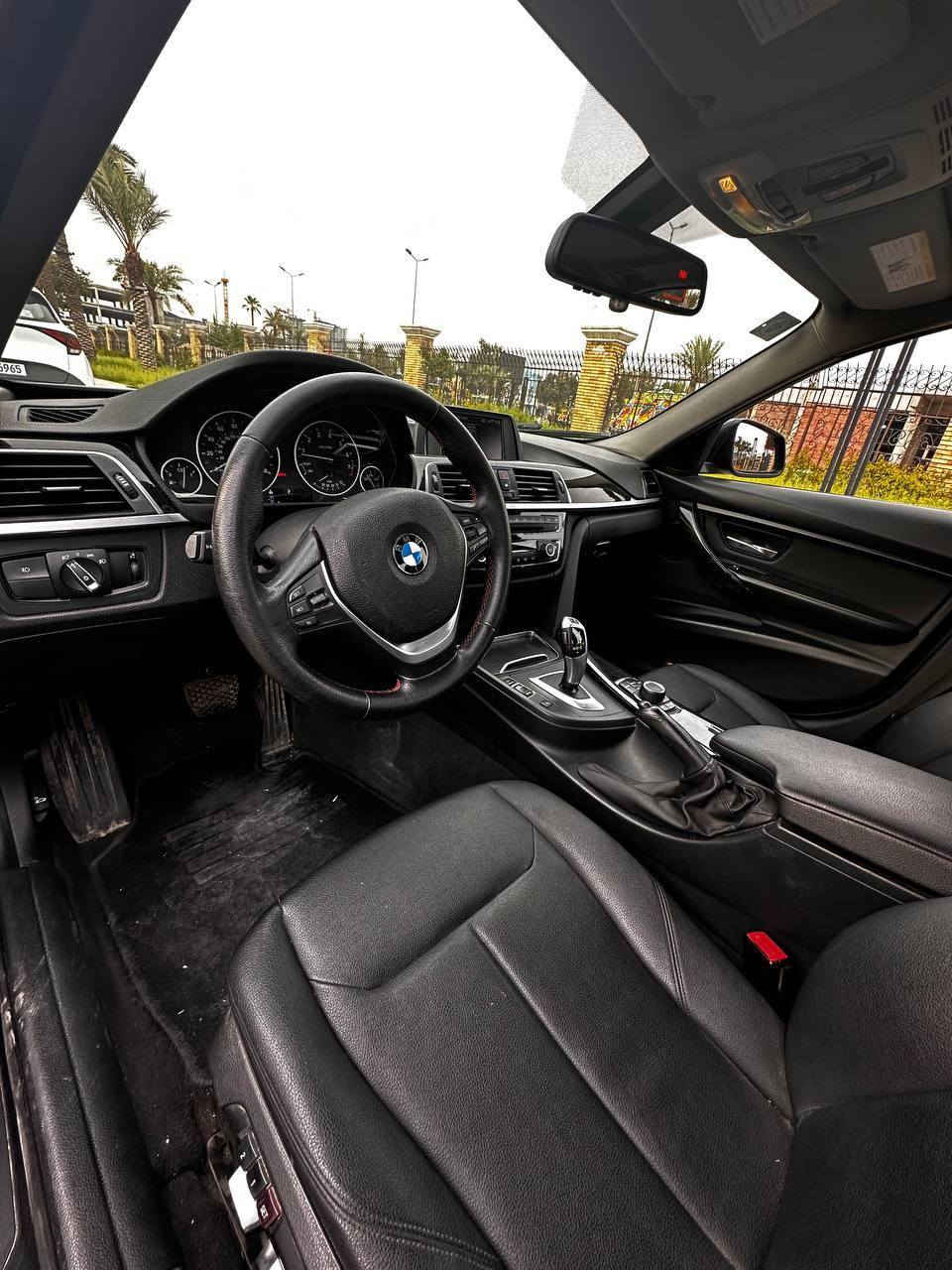 BMW 320i موديل 2018 للبيع او مراوس حسب القناعة السعر 17 الف صور الحادث موجود رقم الشاصي مبدل بنيد تبديل وصبغ دعامية امامي مبدل اصلي نفس اللون بيها طخة بالباب الخلفي  و طعجة بالجاملغ الامامي واضحة بالصور  للاتصال ***********
