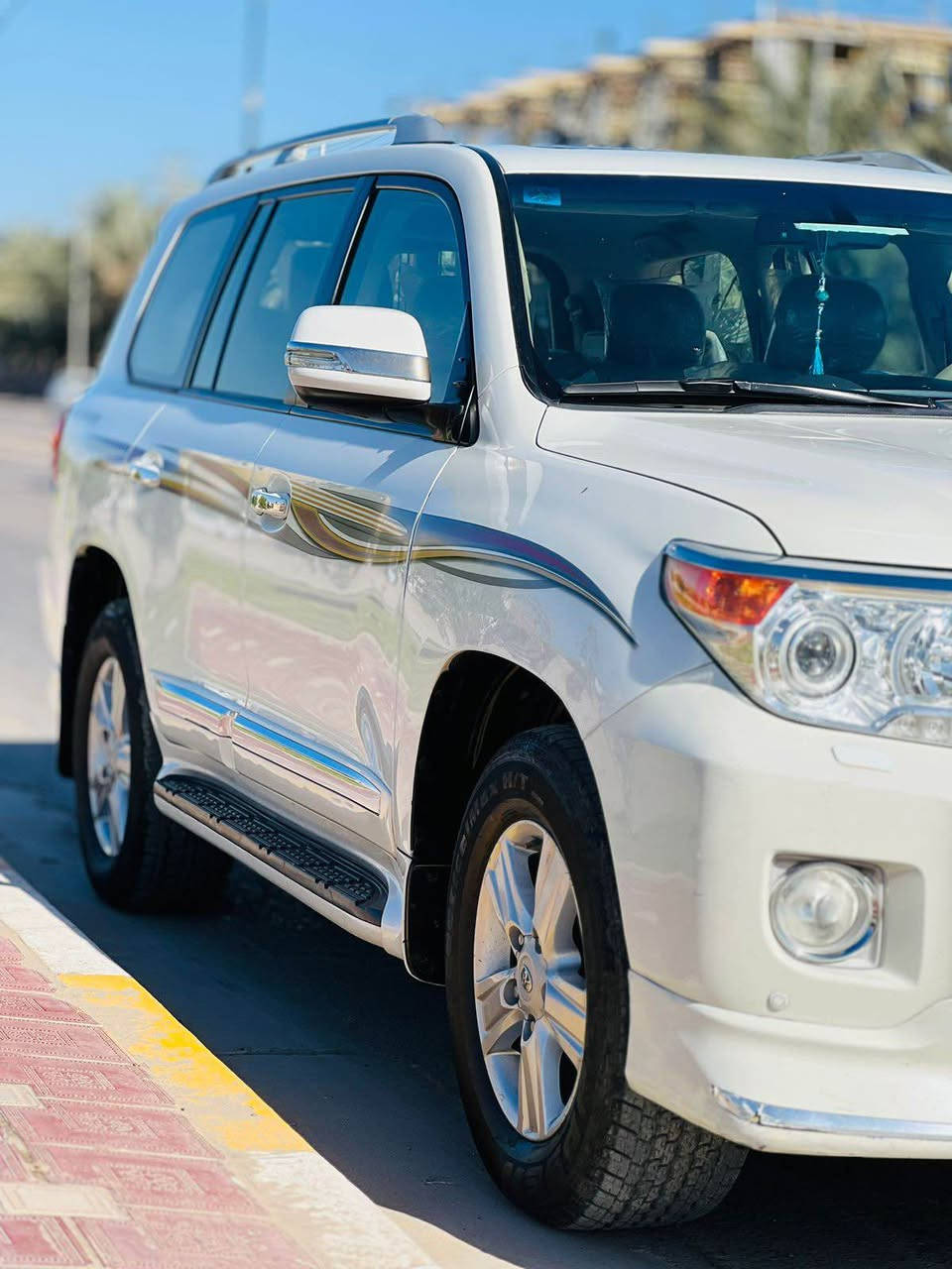 للبیع لاندكروز GXR  بريم اصل 6 سلندر مكفوله ما عدى بارد بسيط بدور الجاملغ الخلفي حسب ما موضح بالسونار كير ومكينه ما مفتوحات حدادية جديدة وادامة كاملة لمنضومة البانزين سياره جاهزه مابيها اي نقص رقم بغداد باسمي مكانها كربلاء للأستفسار ومعرفة السعر التواصل خاص او على الرقم *********** كربلاء, العراق
