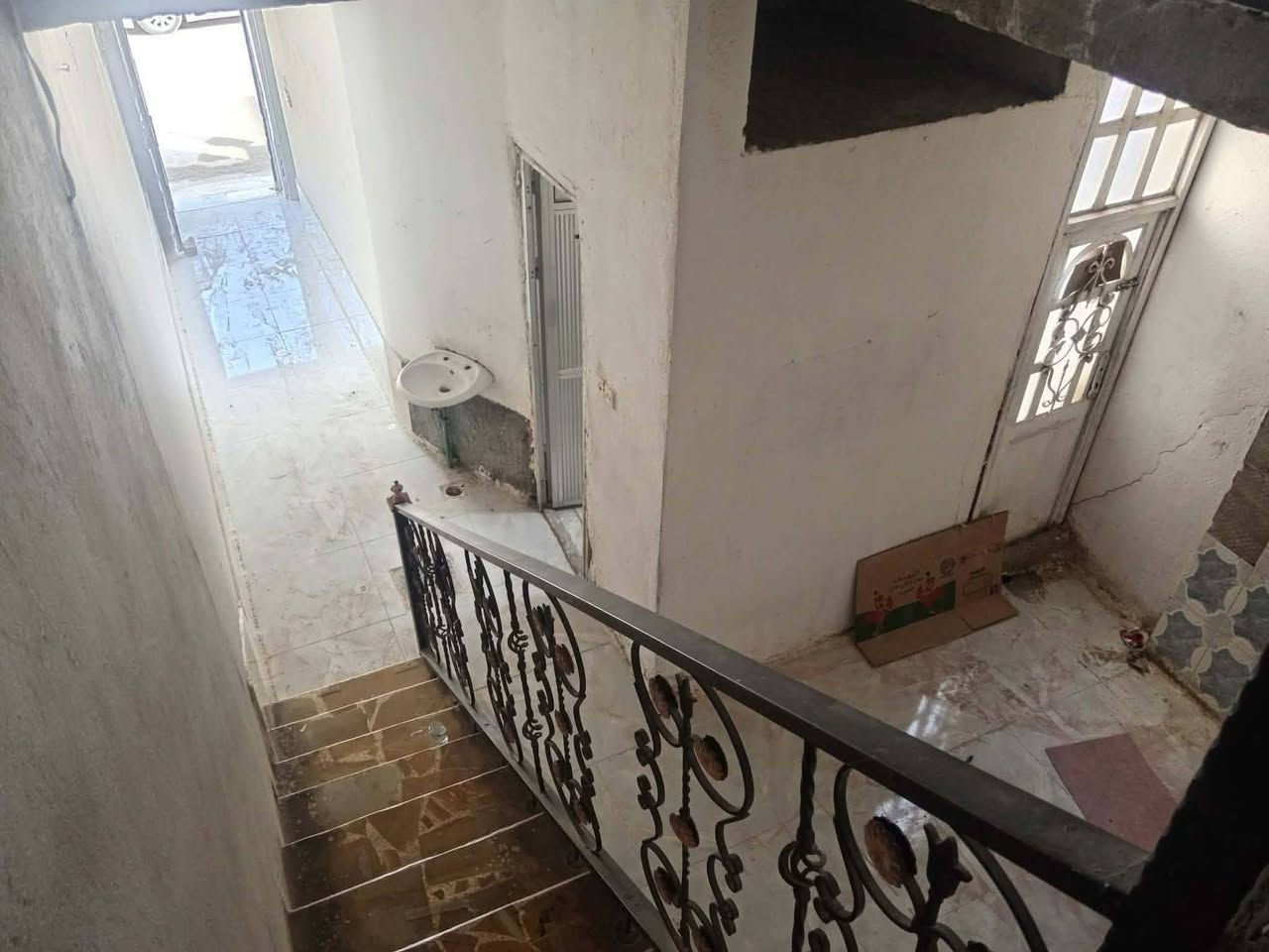 بيت 🏠 للايجار مساحة 50م 

سعر الأيجار 200الف 💵💵
 

الموقع 📌 النجف حي الميلاد
قرب شارع كربلاء مقابل عمود 1 

الطابق الأول يحتوي على استقبال  ومطبخ وحمام بورسلين سيراميك
والطابق الثاني غرفة نوم وصاله صغيره الأرضيه صبه


**إذا كنت صاحب هذا الإعلان وتريد حذفه لأي سبب، رجاءا أرسل رسالة إلى الدعم الفني**