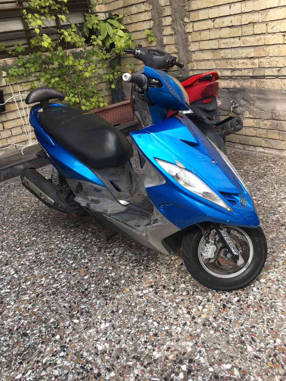 السلام عليكم جي تي ار لبيع دراجه كفاله عامه صارلهه شهر ونص من طالعه من رنبه دراجه من كلشي اكفلك بيه جيب اي فيتر وتعال افحص دراجه كله شغاله اي نقص ما بيهه سعرهن١١٥٠ بيهه مجال رقمي اتصال*********** واتساب ***********
