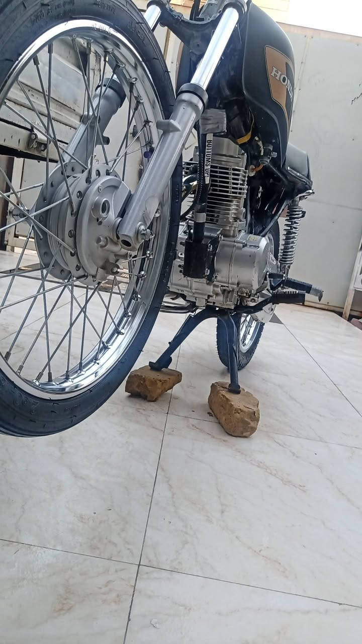 سلام عليكم دراجه للبيع شاصي 15تعمير 24اوراق محرك ما مفتوح بس بيه خيط بخار أول ما تشتغل فقط دراجه متروكه سعر خاص وبخدمت لشراي مكان ناصريه مركز


**إذا كنت صاحب هذا الإعلان وتريد حذفه لأي سبب، رجاءا أرسل رسالة إلى الدعم الفني**