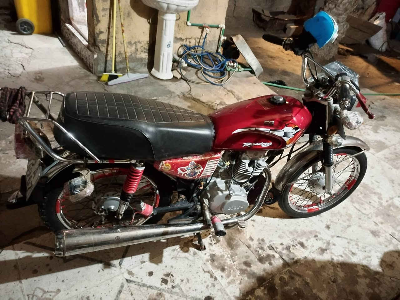 سلام عليكم دراجه نامه للبيع رقم وسنويه الإنكليزي الجديد الدراجه كفاله عامه ع لبلاد ماكو شي تعمير مكاني بصره القبله ***********واتساب السعر خاص
